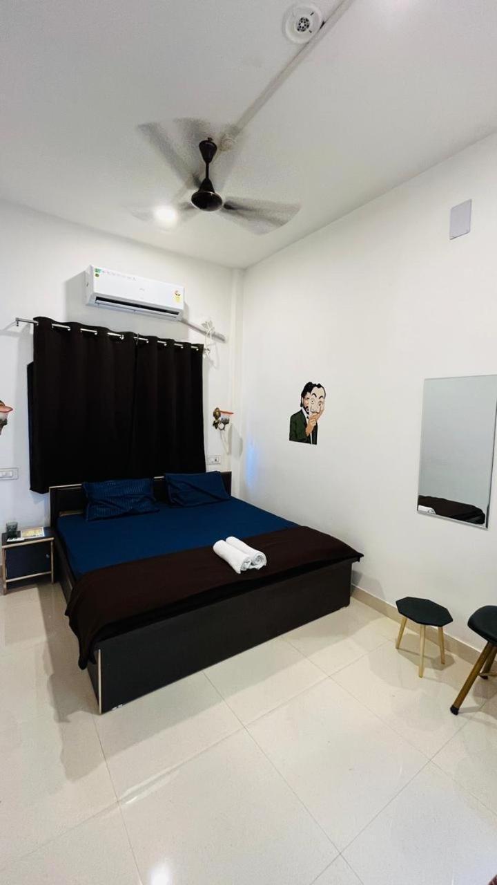 El Profesor Hostel Varanasi